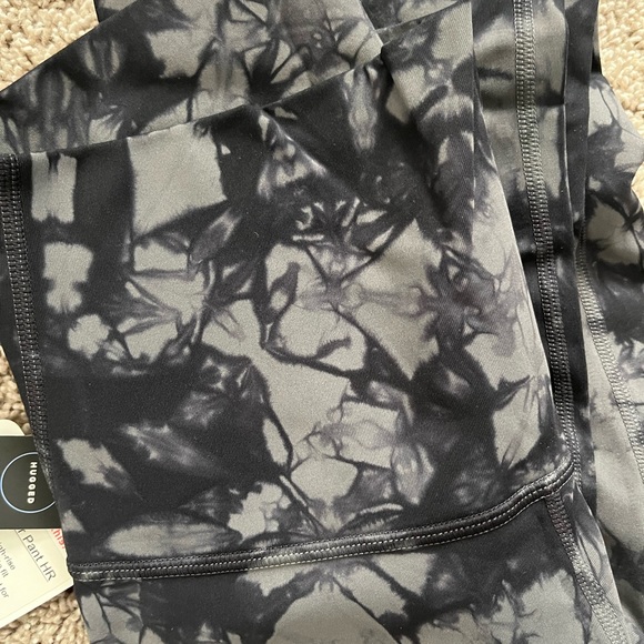 NWT Size 4 Lululemon Wunder Under Pant HR Shibori - Picture 3 of 3